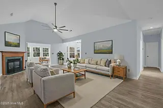 214 Ravenswood Road, Hampstead, NC 28443 – photo 8: 8d476daf-a134-45d6-88fc-d8ad23d479e1