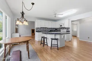 89 Shoreline Drive, New Bern, NC 28562 – photo 12: 89 Shoreline Drive