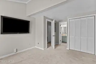 231 Saint Luke Court, Wilmington, NC 28409 — 2-bedroom waterfront townhome in Caneel Cove, Wilmington, NC, photo 17 of 38: 43-web-or-mls-BTS02079