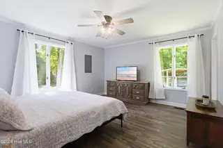 250 Walls Mill Road, Aurora, NC 27806 – photo 12: 14_img_7443_with_tv