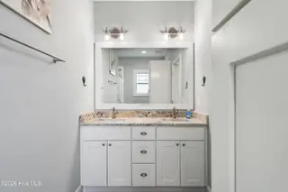 127 NE 34th Street, Oak Island, NC 28465 — 3-bedroom home in Tranquil Harbor, Oak Island, NC, photo 17 of 53: DSC07971