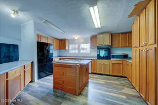 102 Gloria Court, Vanceboro, NC 28586 – photo 6: 27-1002_Gloria_Ct-14