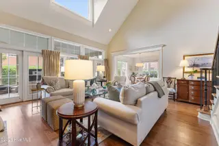 2022 Kenilworth Lane, Wilmington, NC 28405 — 3-bedroom home in Landfall, Wilmington, NC, photo 7 of 53