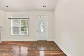 3235 Austin Avenue, New Bern, NC 28562 – photo 7: Entry