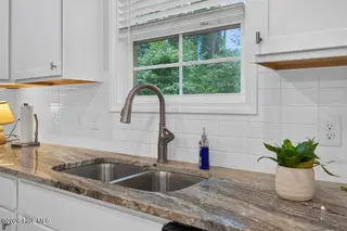 1109 Coral Reef Drive, New Bern, NC 28560 – photo 12: Brown - kitchen sink