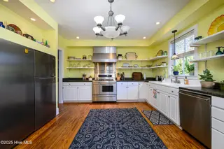 406 Queen Street, New Bern, NC 28560 – photo 24: Kitchen