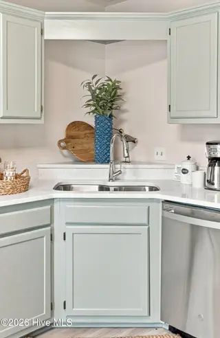 2704 Manor Court, Wilmington, NC 28405 – photo 11: 011_2704_manor_court_wilmington-11_63
