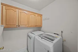 303 Deerfield Drive, New Bern, NC 28562 — 3-bedroom home in Deerfield, New Bern, NC, photo 17 of 53: 303 Deerfield Drive