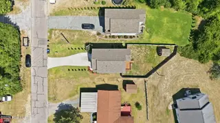 935 W Illinois Avenue, Southern Pines, NC 28387 – photo 7: 7-web-or-mls-DJI_20260703111730_0541_D -