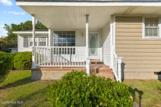 200 Banks Street, Jacksonville, NC 28540 — 3-bedroom home in New River Homes, Jacksonville, NC, photo 3 of 50