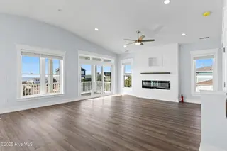 5201 E Pelican Drive, Oak Island, NC 28465 – photo 17: 21-web-or-mls-Cammediallc.com (33 of 61)