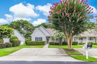 5052 Wyncie Wynd, Southport, NC 28461 — 2-bedroom townhome in South Harbour Village, Southport, NC, photo 2 of 44: 5052 Wyncie Wynd-1