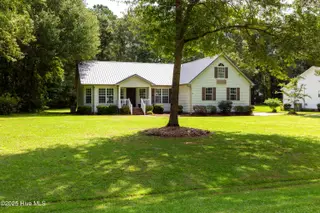 571 Deer Run Road, New Bern, NC 28562 – photo 1: 20250816-Rock I (2576 of 1)
