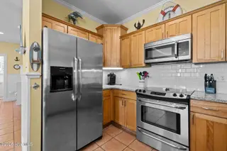 201 Shipwreck Lane, Emerald Isle, NC 28594 – photo 8: Kitchen Scilly CAt