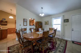 6203 Gondolier Drive, New Bern, NC 28560 – photo 10: Dining Room