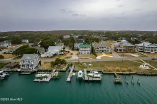 1707 Front Street, Beaufort, NC 28516 – photo 2: 1707 Front Street