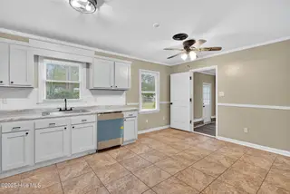 438 Kenwood Drive, Jacksonville, NC 28540 – photo 6: 08 (8)