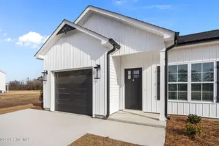117 Lady O Drive A, Greenville, NC 27834 – photo 10: 9-web-or-mls-BLS_0010