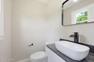 2804 Hodges Road, Kinston, NC 28504 – photo 18: 51-web-or-mls-IMG_1504