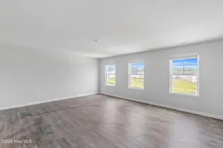 606 S Squires Run Lane, Richlands, NC 28574 – photo 24: Large Bonus Room