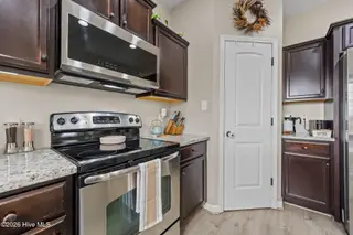 118 Cypress Manor Court, Jacksonville, NC 28540 – photo 23: 36-web-or-mls-_RAD8428