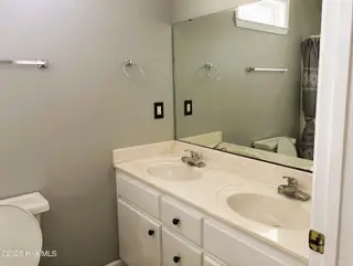 3716 Elizabeth Avenue, New Bern, NC 28562 – photo 16: large bath 2