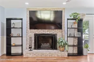 9135 Sue Circle NE, Leland, NC 28451 — 3-bedroom home in Marion Estates, Leland, NC, photo 5 of 50: 018-9135SueCircleNortheast-Leland-NC-284