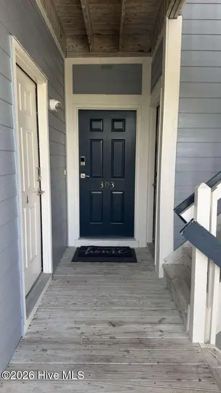 2555 St James Drive SE Unit 303, Southport, NC 28461 — 3-bedroom condo in St James, Southport, NC, photo 3 of 31: Wade.2
