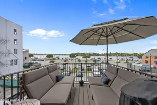 183 W Main Street 205, Washington, NC 27889 – photo 2: 4-web-or-mls-BLS_0001
