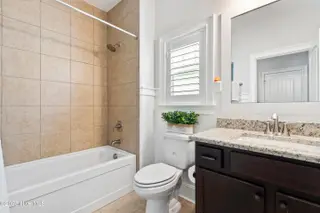 1353 Dunes Boulevard SW, Ocean Isle Beach, NC 28469 – photo 23: Shared guest bath
