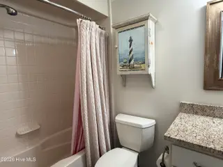 9230 Bonaparte Drive SW, Calabash, NC 28467 — 2-bedroom manufactured home in Bonaparte Retreat, Calabash, NC, photo 8 of 24