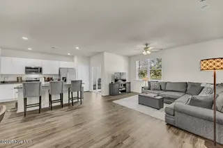 1229 Clendon Circle, Leland, NC 28451 – photo 4: Great Room