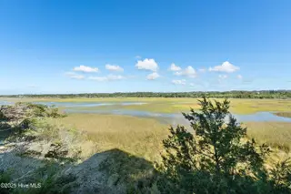 648 Ocean Boulevard W, Holden Beach, NC 28462 — 3-bedroom home in Bacon Island Harbor, Holden Beach, NC, photo 24 of 65: mls-DSC05296