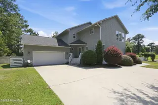 806 Lord Granville Drive, Morehead City, NC 28557 – photo 5: Front of house
