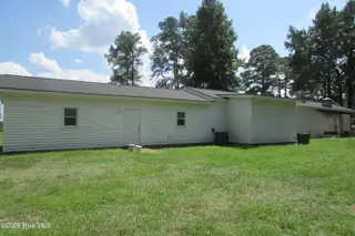 2347 W Wards Bridge Road, Warsaw, NC 28398 — home, Warsaw, NC, photo 2 of 14: IMG_5299