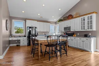 1608 Ocean Drive, Emerald Isle, NC 28594 – photo 12: Kitchen