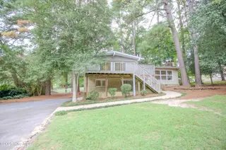234 Lakeview Drive, Whispering Pines, NC 28327 – photo 4: 234 Lakeview Dr-3