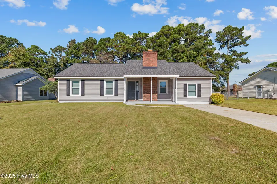 2007 Hunters Ridge Drive, Midway Park, NC 28544 – photo 1 of 42: 1