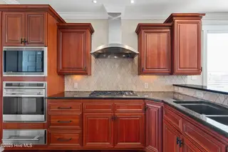 8222 Lakeview Drive, Wilmington, NC 28412 – photo 10: Kitchen-3