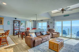 2362 New River Inlet Road, North Topsail Beach, NC 28460 – photo 15: 2362 New River Inlet Road - Interiors -