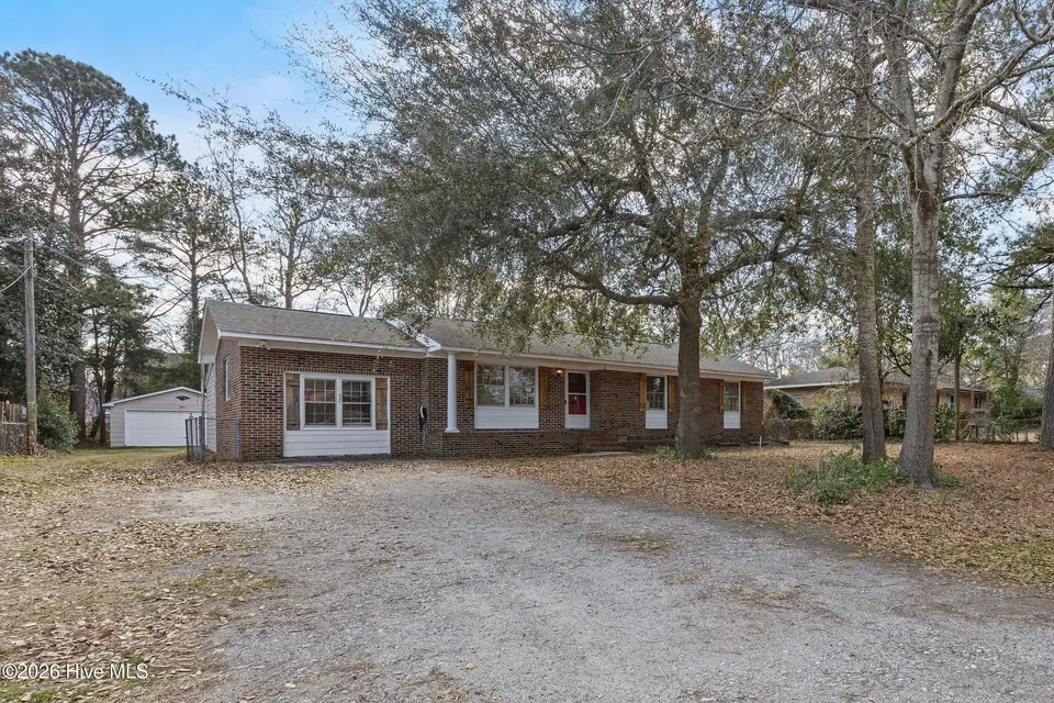 141 Mohican Trail, Wilmington, NC 28409 – photo 1 of 17: beyc69a09095af28c