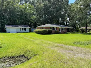 419 Hart Drive, New Bern, NC 28560 – photo 2: IMG_5835