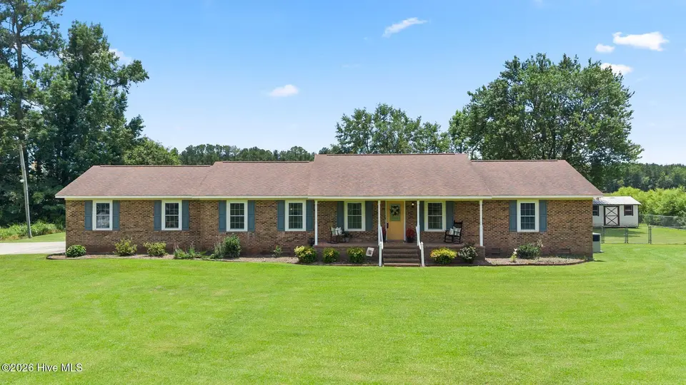 183 Ramsey Road, Jacksonville, NC 28546 – photo 1 of 72