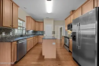 267 Sellhorn Boulevard, New Bern, NC 28562 – photo 8: 26-web-or-mls-DSC_1246