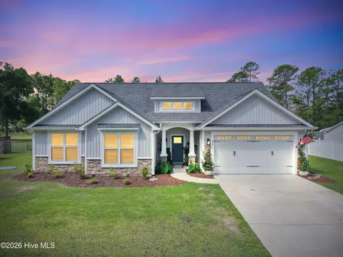 299 Boundaryline Dr NW, Calabash