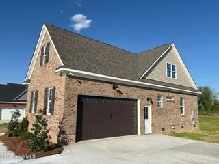 7553 Sweetwater Drive, Nashville, NC 27856 – photo 5: 700e8a0e-e0ac-4a05-8ef5-931383a96dc9