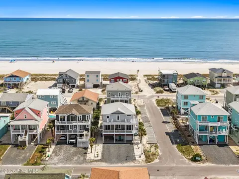 452 E Fourth St, Ocean Isle Beach