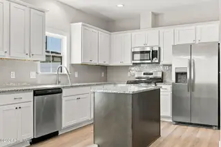 300 Provence Way B, Greenville, NC 27858 – photo 24: 33-web-or-mls-IMG_0032