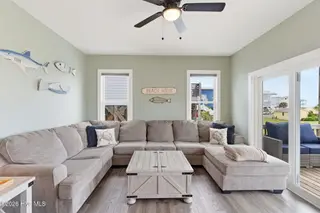 5205 E Pelican Drive, Oak Island, NC 28465 – photo 19: 27-web-or-mls-DSC06727