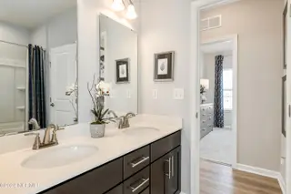 1250 Middle Crest Drive NE, Bolivia, NC 28422 – photo 18: Guest Bath 2